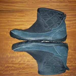 Columbia Suede Booties Size 10 Womens